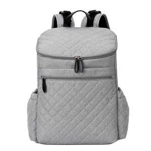 Sac à dos imperméable en nylon de qualité supérieure à motif diamant pour femmes et hommes avec accents en cuir orange et double fermeture éclair - Product Image 3