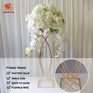 Socle en métal doré de luxe personnalisé en taille et en couleur, support à fleurs pour les mariages, les banquets et les événements festifs - Product Image 2
