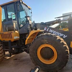 รถตักล้อยางดิจิตอลรุ่นใหม่ล่าสุด ความจุถัง 1.5 ลูกบาศก์เมตร ได้รับการรับรองมาตรฐาน EPA เครื่องยนต์ดีเซลเป็นตัวเลือก - Product Image 6