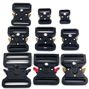 Venta al por mayor de <span class=keywords><strong>collar</strong></span> de perro de plomo tipo 38mm 39mm aleación de zinc hebilla táctica de <span class=keywords><strong>metal</strong></span> de liberación rápida - Product Image 1