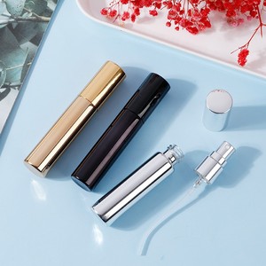 Oferta Especial: Mini Botella de Perfume de Vidrio de 10 ml, Negro Mate, Electrochapada, con Serigrafía, Portátil, Recargable, con Tapa Giratoria - Product Image 5