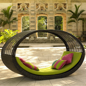 High Quality Durable <strong>Outdoor</strong> Rattan <strong>Daybed</strong> Sun Beds <strong>with</strong> <strong>Canopy</strong> Foldable for Hotels Villas Beach Sunbathing - Product Image 4