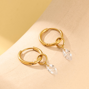 <span class=keywords><strong>Orecchini</strong></span> <span class=keywords><strong>a</strong></span> <span class=keywords><strong>Cerchio</strong></span> con Pendente Geometrico in Acciaio Inossidabile, Placcati in Oro 18K PVD, Impermeabili, con Zirconia Marquise, Gioielli alla Moda - Product Image 4
