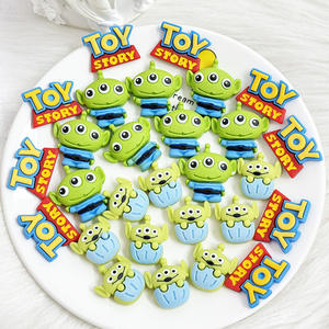 Lot de Breloques en Résine Alien Cartoon - DIY pour Coques de Téléphone, Clips pour Slime et Décorations de Tasses, Accessoires d'Artisanat en Gros - Product Image 1