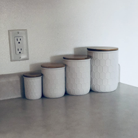 Ensemble de 4 boîtes en céramique avec couvercles en bambou
