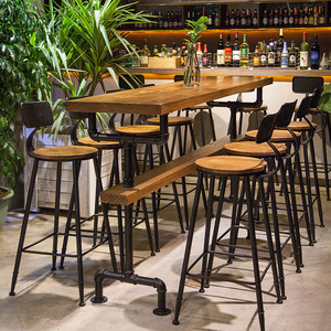 Set Tavolo e Sgabelli da <span class=keywords><strong>Bar</strong></span> in Legno Massello per Caffetteria e Ristorante, Stile Americano - Product Image 1