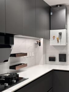 Armoire de cuisine moderne de style luxueux en aluminium doré Ensemble de meubles de cuisine design personnalisé - Product Image 3