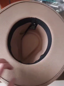 หมวกเฟโดรา LR315B รุ่นใหม่ สไตล์แฟชั่น ฤดูใบไม้ร่วง ฤดูหนาว วินเทจ ปีกกว้าง ทรงอังกฤษ สำหรับงานทางการ - Product Image 4