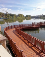 Planches de terrasse en WPC |   Revêtement de sol extérieur en composite bois-plastique |   Directement de l'usine