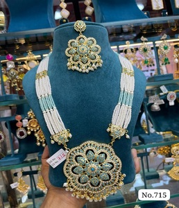 สร้อยคอชุบทองสวยงาม navratan jadau ประดับด้วยหินสีฟ้าและประดับด้วยลูกปัดไข่มุกเหมาะสำหรับเครื่องประดับงานแต่งงาน - Product Image 1