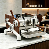 Machine à café expresso professionnelle avec groupe saturé et système de valve à aiguille, double chaudière 3,5 L vapeur + 1,5 L infusion, pompe rotative
