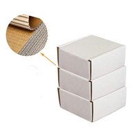 Boîte d'expédition personnalisée en carton ondulé brun et blanc, écologique et réutilisable, avec pelliculage mat et doublure en mousse