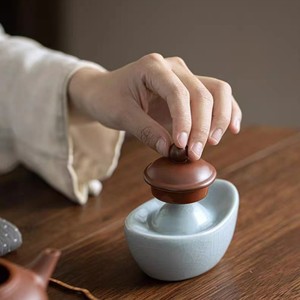 เครื่องประดับเซรามิก Ru Ware Crackle Ingot สีฟ้า งานแฮนด์เมด ของตกแต่งโต๊ะ ของตกแต่งบ้าน - Product Image 3