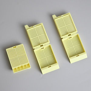 Disposable <b>Plastic</b> Embedding Box With Lid <b>Square</b> Grid Round Hole Lab Microplate Storage <b>Container</b> - Product Image 2