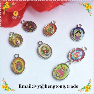 Pendentif en métal époxy Sainte Guadeloupe pour bébé, icône catholique en gros, breloques de chapelet religieux - Product Image 3