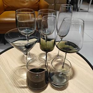 <span class=keywords><strong>Verre</strong></span> <span class=keywords><strong>à</strong></span> <span class=keywords><strong>vin</strong></span> rouge élégant et de haute qualité en <span class=keywords><strong>verre</strong></span> transparent gris bleu <span class=keywords><strong>vert</strong></span> soyeux sur <span class=keywords><strong>pied</strong></span> haut - Product Image 2