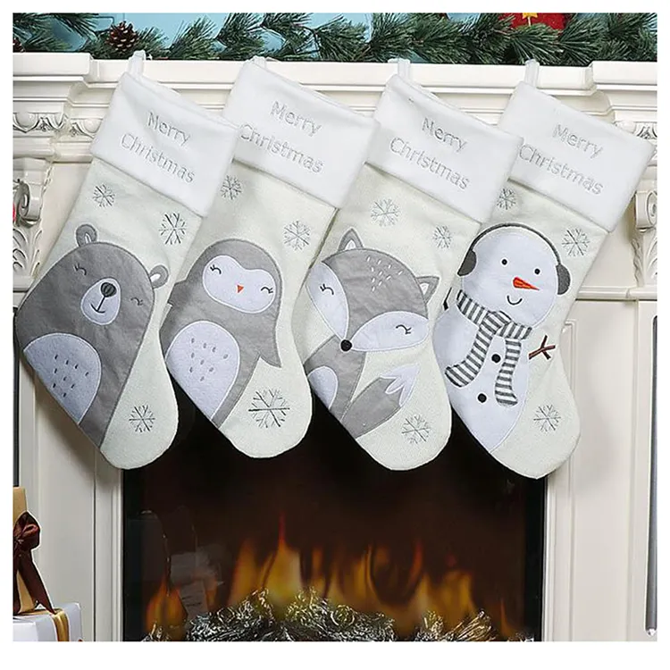 2023 New Arrival Custom Animal Print Christmas Stockings Pure White Cute Penguin Christmas Stockings With "Merry Christmas" Word