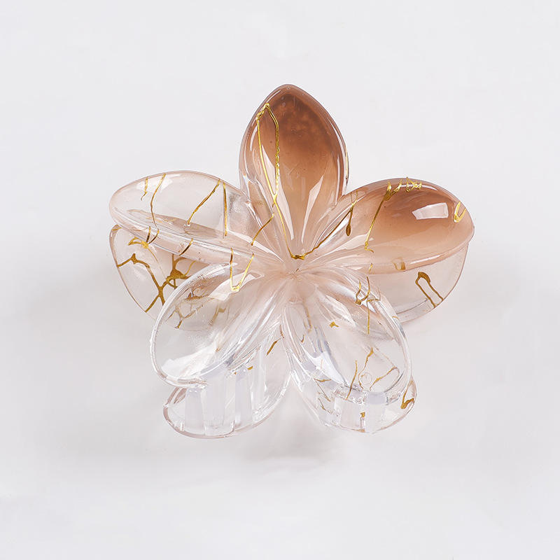 สีน้ำตาล