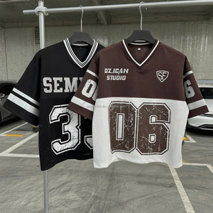 Vente en gros de t-shirts de football décontractés de printemps Fabricant de t-shirts courts Boxy Streetwear de haute qualité T-shirts graphiques surdimensionnés pour hommes - Product Image 1