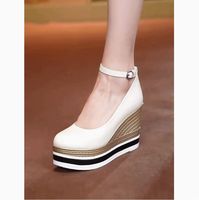 Chaussures à talon compensé pour femme, à semelle épaisse, bout rond, bride droite, style tendance, nouvelle collection printemps 2026