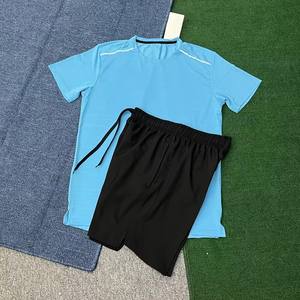 Vente en gros de t-shirts et shorts de sport pour hommes de haute qualité, respirants et à séchage rapide, tenues de fitness, vêtements de football, ensembles de sport à manches courtes - Product Image 5