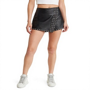 Mini-jupe taille haute en cuir véritable cloutée, design asymétrique à rivets, style punk, couleur unie, streetwear - Product Image 1