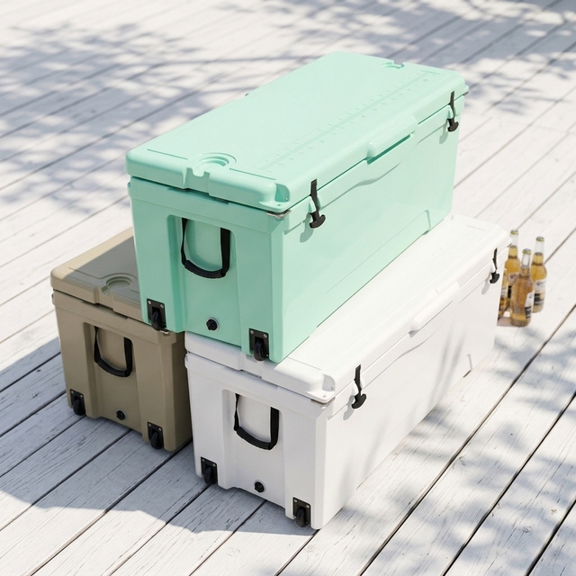 Rotomolded PU Cooler Box Outdoor Marine Fishing Ice Chest Portable Vehicle Insulated Cooler for Raft Shore Fishing Cold Storage