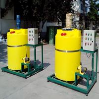 Réservoir de mélange et de dosage d'acides chimiques en PE plastique professionnel pour les stations d'épuration des eaux usées domestiques