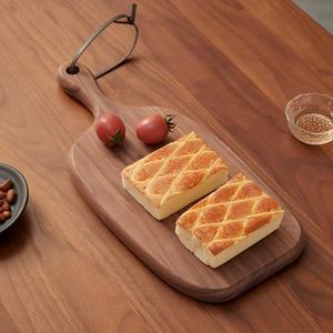 Assiette à dîner en bois de noyer noir, ensemble de vaisselle en bois massif, assiette à collation avec sangle en cuir pour la restauration - Product Image 5