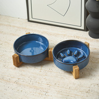Vente en gros de bols en céramique pour chats et chiens de style japonais anti-étouffement et anti-choc, à alimentation lente, avec motif de pattes