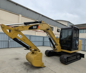 Excavatrices sur chenilles miniatures Caterpillar Cat 306E2 d'occasion en parfait état, originales du Japon, en vente à prix avantageux - Product Image 2