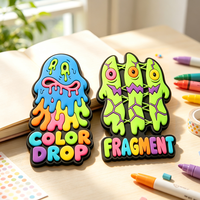 Nuevo Parche de Goma Suave de Dibujos Animados, Venta al por Mayor, Parches de Silicona con Letras Bonitas y Coloridas, Parches de PVC Personalizados con Diseño de Monstruo