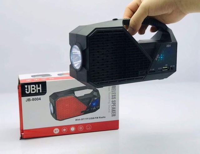 JBH-8004 Blue Tooth Wireless Speaker Support USB TF CARD FM RADIO With Solar Blue Tooth Speaker