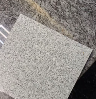 Peinture pour sols en pierre haute résistance avec une résistance élevée à la compression, revêtement époxy effet granit pour surfaces de sol de garage privé