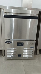 Automatic <b>Ice</b> Making Machine 200kg 500kg 1000kg <b>Ice</b> Cube/Snow/Round <b>Ice</b> <b>Maker</b> - Product Image 2
