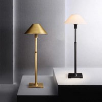 Lampe de table haute réglable en fer, style moderne, postmoderne, vintage, avec abat-jour cylindrique, LED, alimentation électrique DC, éclairage décoratif pour hôtel