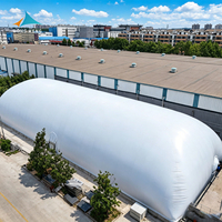Dôme pneumatique moderne à grande portée en PVDF, ignifuge et anticorrosion, abri gonflable pour entrepôt industriel et stockage extérieur