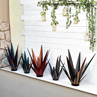 Patung Agave Logam Rustic Besar untuk Dekorasi Taman, Halaman, dan Rumah, Patung Taman Agave Logam dengan Lampu Surya