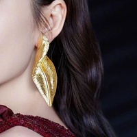 Feuille d'or 925 boucles d'oreilles en argent pour femmes haut de gamme luxe accessible niche exagérée Style froid élégant accessoire de mode