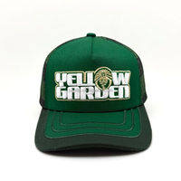 Gorra Trucker de Malla Verde Bosque con Bordado de Texto Contorneado Multicolor Personalizado al por Mayor