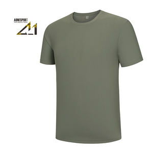 T-shirt sportif pour homme, respirant, anti-froissement, brodé - Parfait pour la salle de sport et les entraînements actifs - Product Image 1