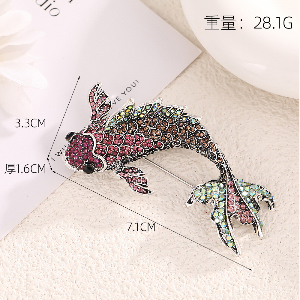 Pink carp (7.1*1.6*3.3CM, weight: 28.1g)