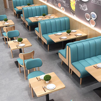 Prix d'usine canapés muraux nordiques ensembles de table et de chaises en bois massif meubles commerciaux confortables pour café et restaurant personnalisés