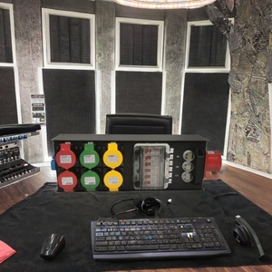 Portable Stage Equipment <b>Waterproof</b> Power Pack Metal Material - Product Image 2