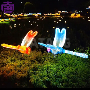 Lámpara LED Dinámica con Diseño de Libélula, Luces Decorativas 3D para Patios y Caminos Exteriores, IP65, Decoración para el Hogar en Navidad y Halloween - Product Image 1