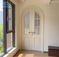 Puerta Doble de Madera con Arco Francés Personalizada, Puerta Interior con Rejilla y Vidrio Acanalado para Viviendas Residenciales, Hoteles y Proyectos al por Mayor