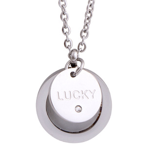 Collier pendentif porte-bonheur en acier inoxydable avec breloque ronde gravée de diamants pour femme, idéal pour le quotidien - Product Image 1