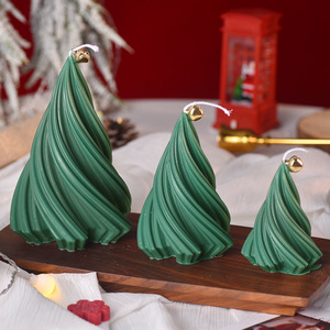 Exquisite Rotatable <b>Mini</b> <b>Christmas</b> <b>Tree</b> Aroma Candle Premium Household Decor For <b>Christmas</b> Party Scene - Product Image 4