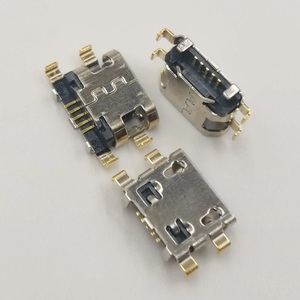 100 pièces connecteur de chargeur USB pour <span class=keywords><strong>Motorola</strong></span> <span class=keywords><strong>Moto</strong></span> <span class=keywords><strong>G6</strong></span> <span class=keywords><strong>Play</strong></span> G6play <span class=keywords><strong>xt1922</strong></span>-3-4-5 <span class=keywords><strong>G6</strong></span> Plus G6plus xte26 prise de Port de station de charge - Product Image 1