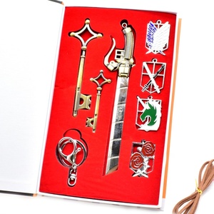 Set di Modelli da Collezione Attack on Titan: Collana, Portachiavi, Distintivo Ala <span class=keywords><strong>della</strong></span> Libertà, Allen Soldier Training Investigation - Edizione Commercio Estero, Regalo di Compleanno - Product Image 3